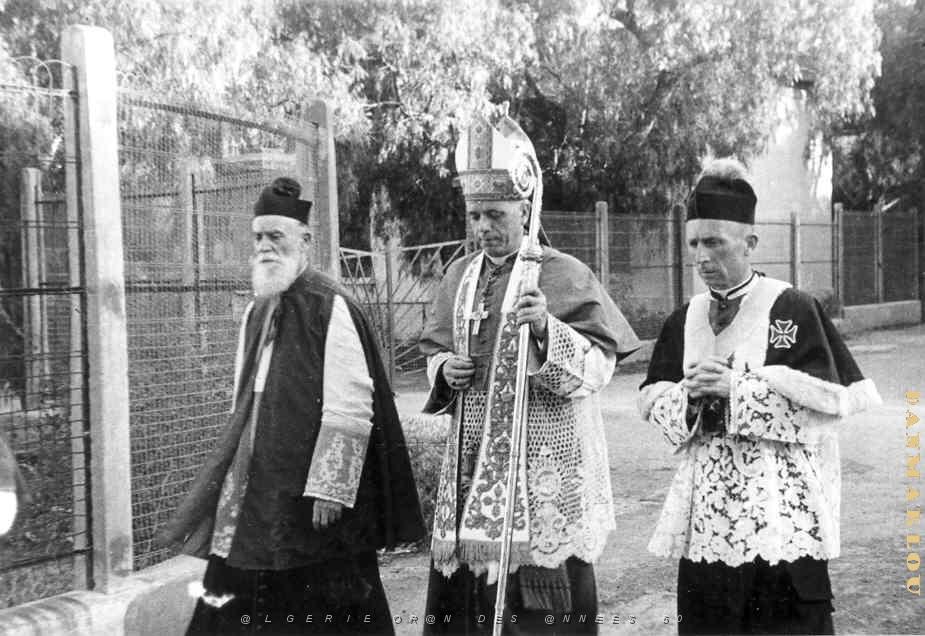 Mgr. Houles, Mgr. Lacaste. Chanoine Collet.jpg